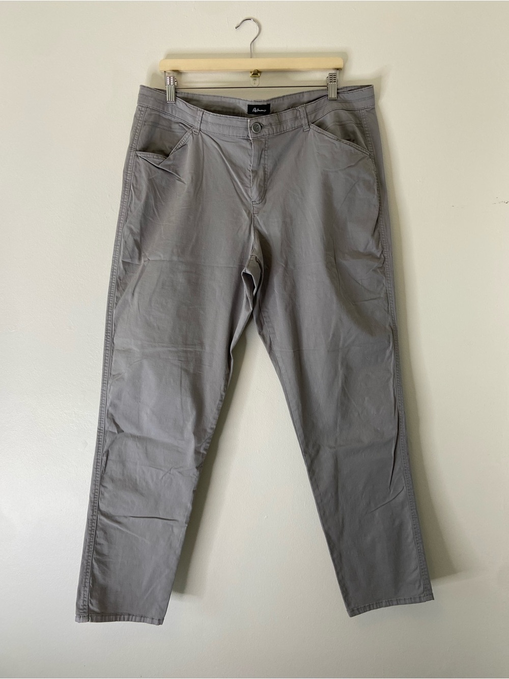 Reitmans Grey Slim Chino Style Pants